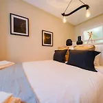 Central & Spacious 41 Bed