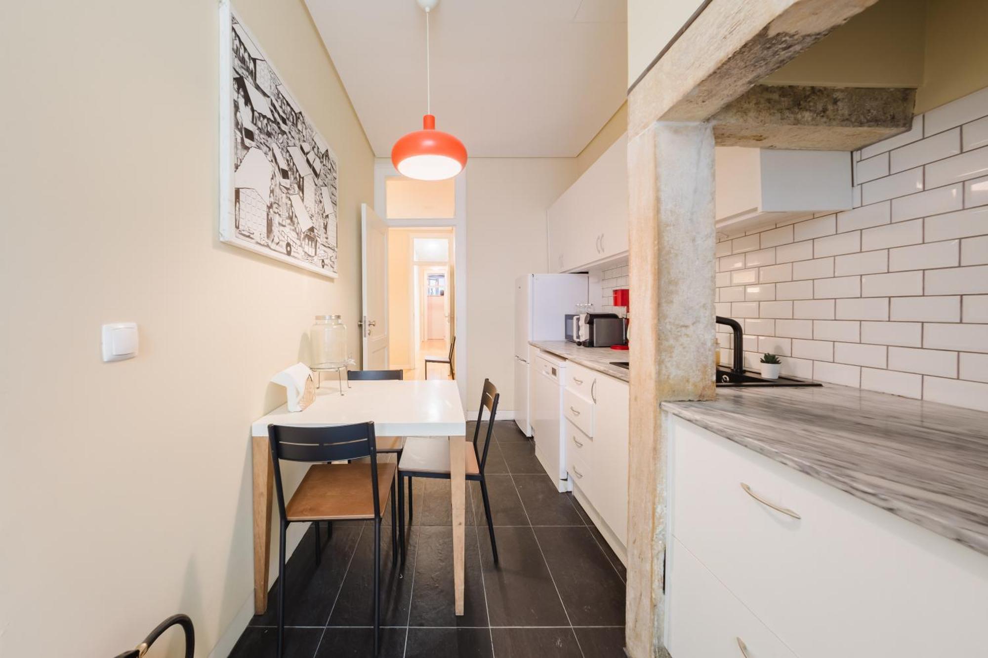& Spacious 41 Bed Lisbon