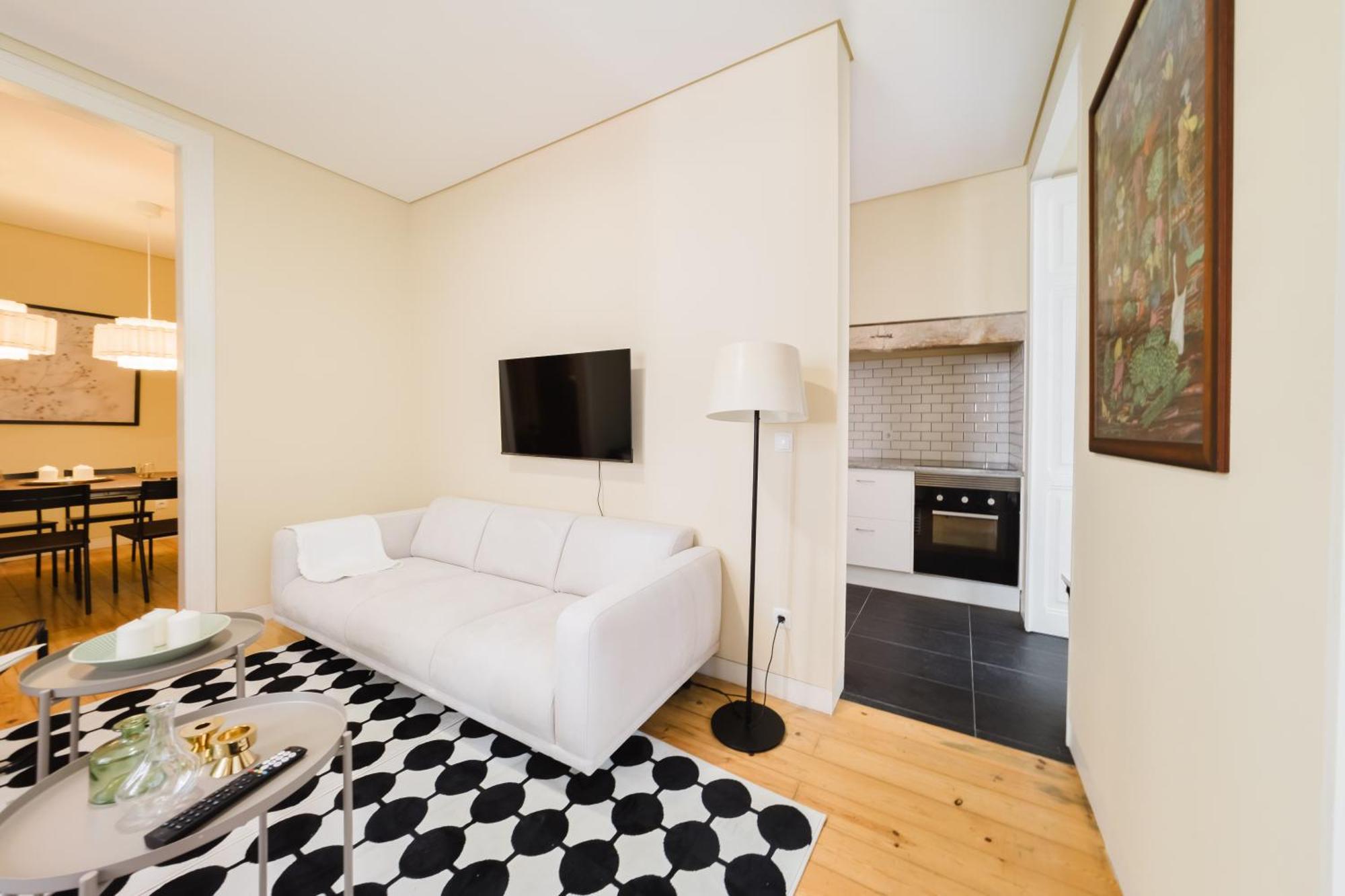 & Spacious 41 Bed Lisbon