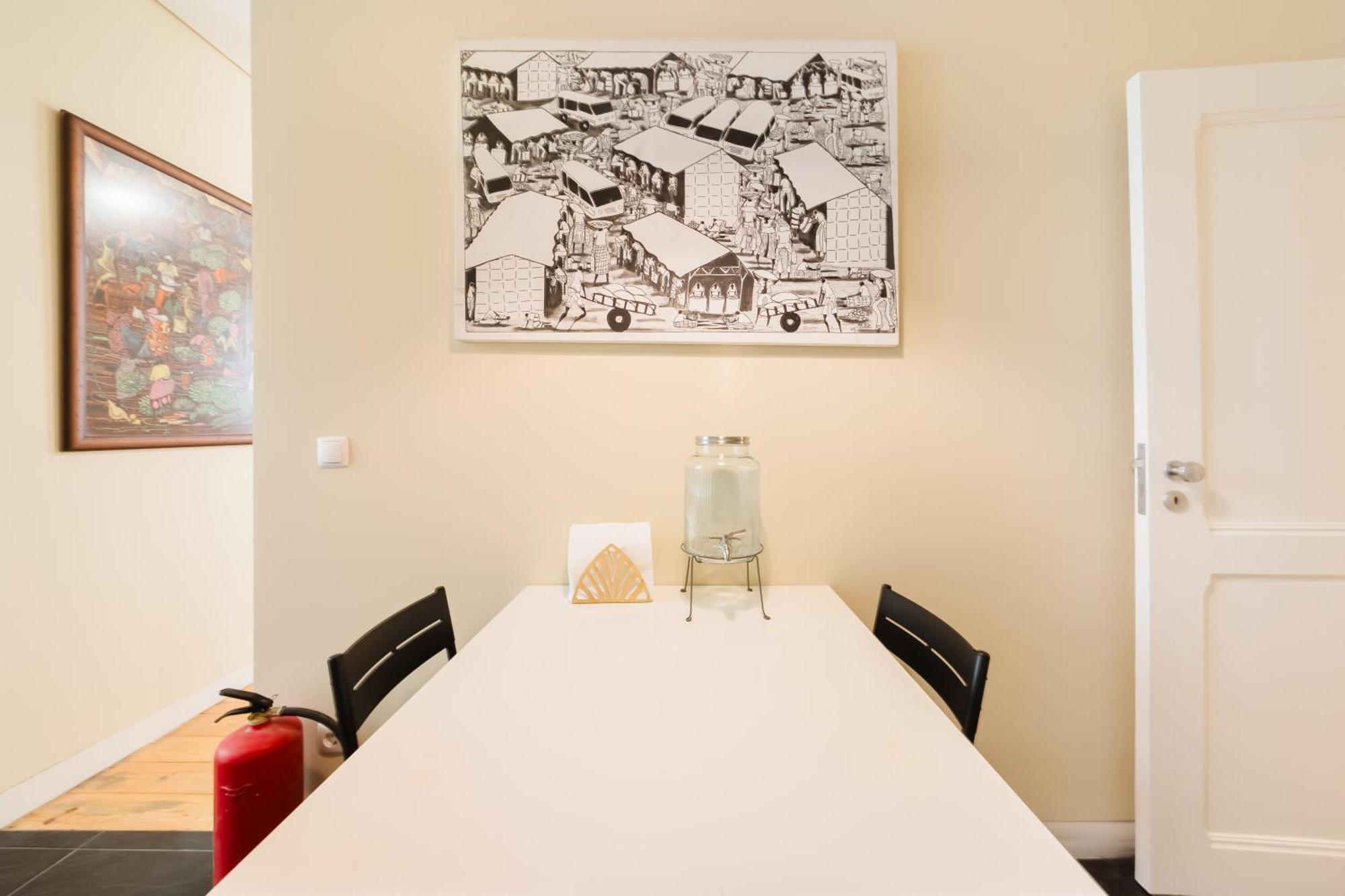 Apartment & Spacious 41 Bed *