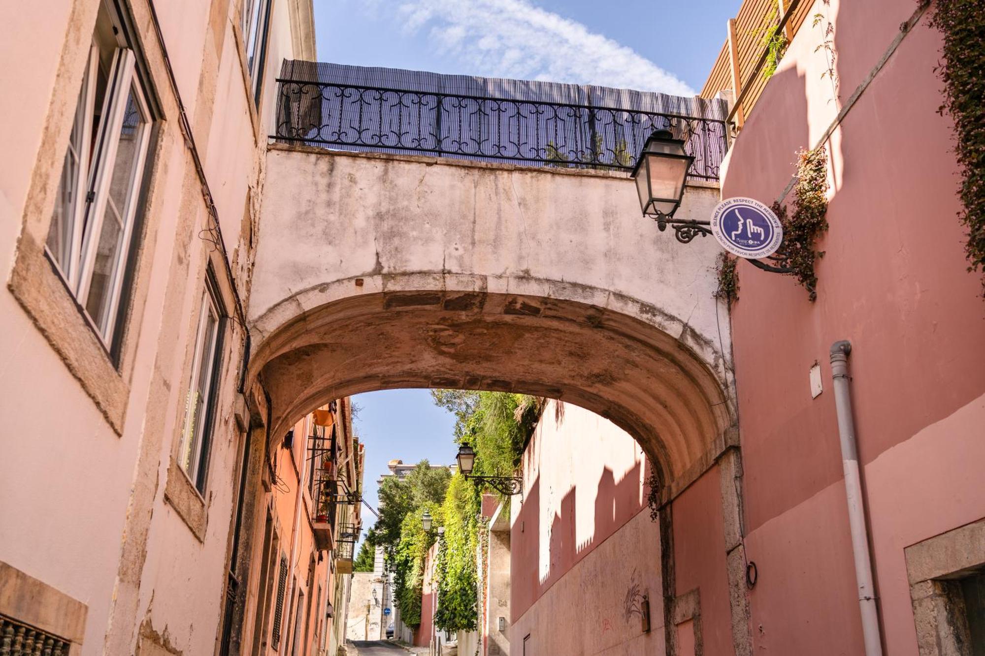 & Spacious 41 Bed * Lisbon