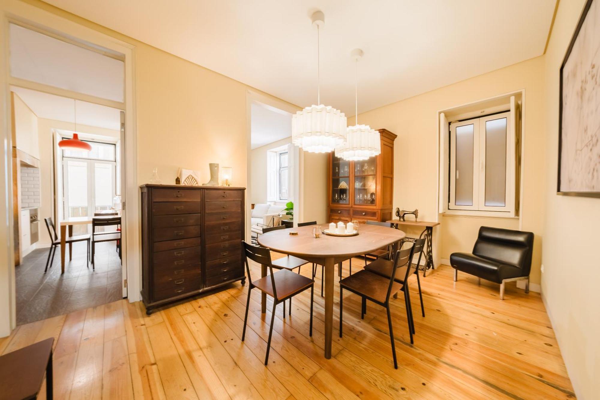 Apartment & Spacious 41 Bed *