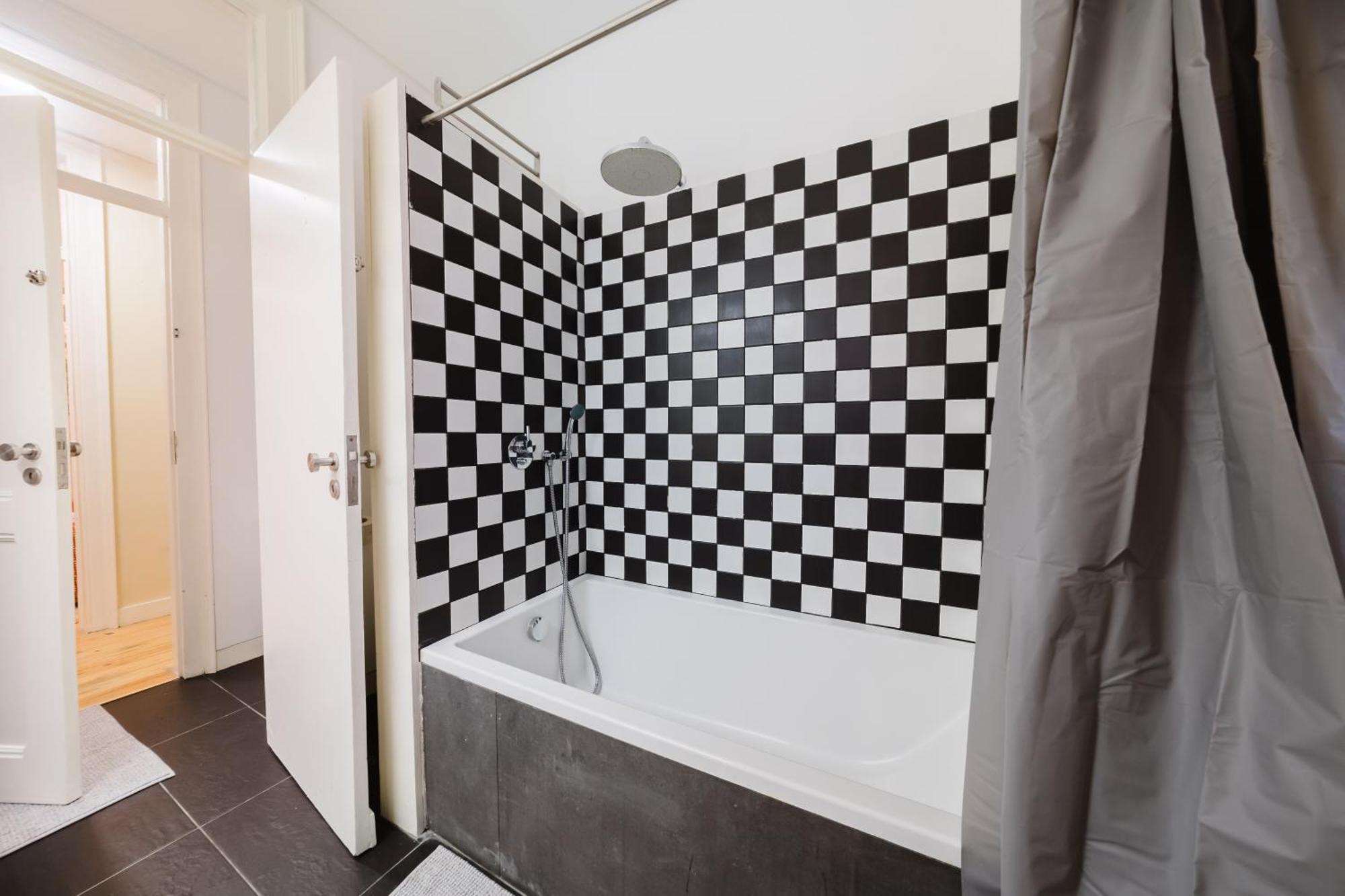 & Spacious 41 Bed *
