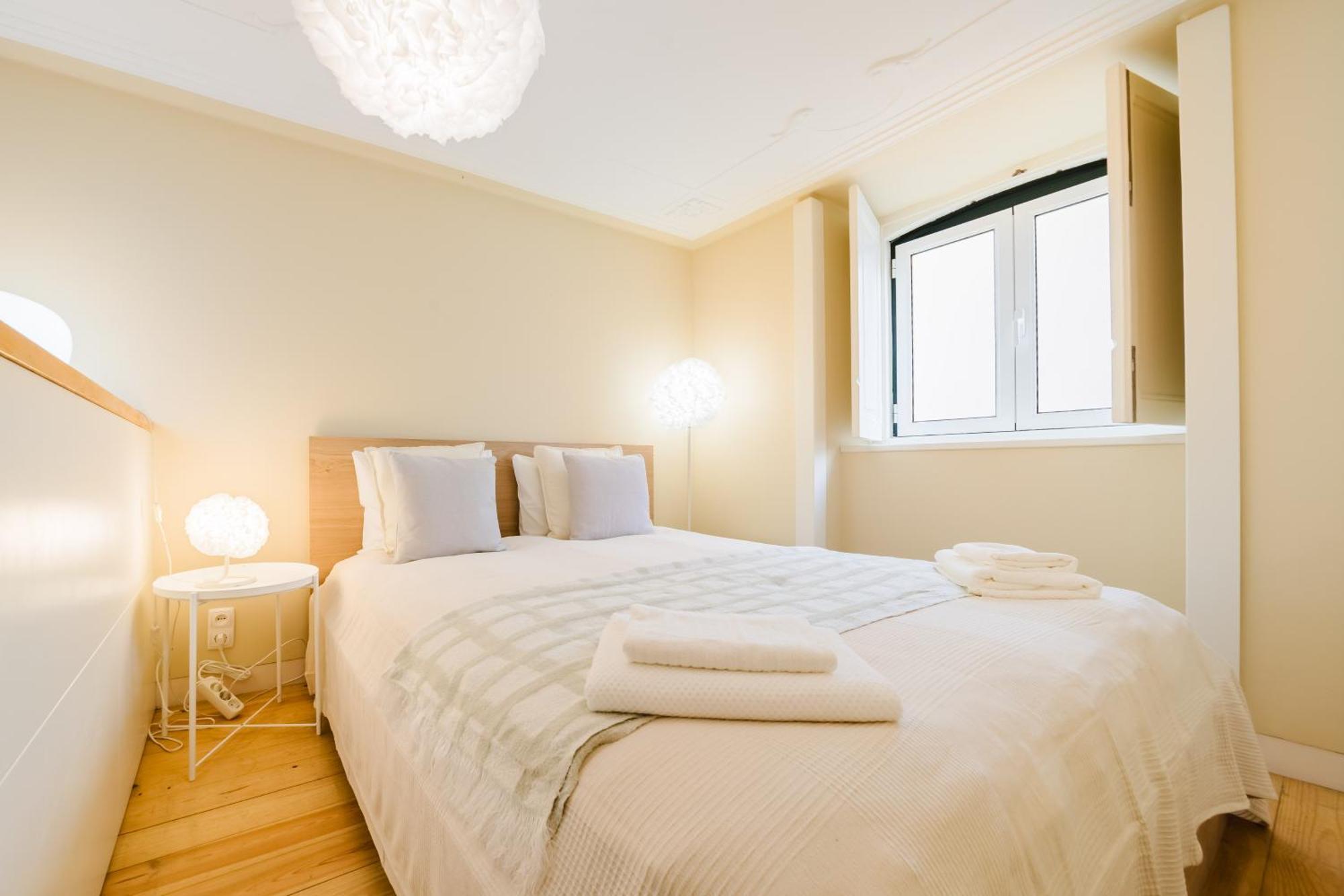 & Spacious 41 Bed Lisbon